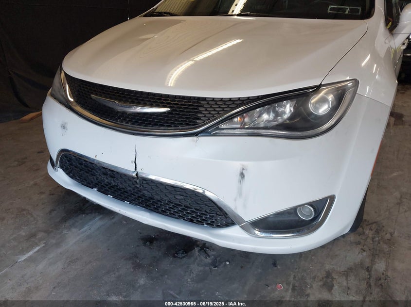 2018 CHRYSLER PACIFICA TOURING L - 2C4RC1BG7JR152329