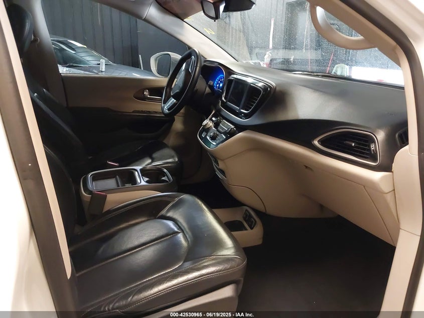 2018 CHRYSLER PACIFICA TOURING L - 2C4RC1BG7JR152329