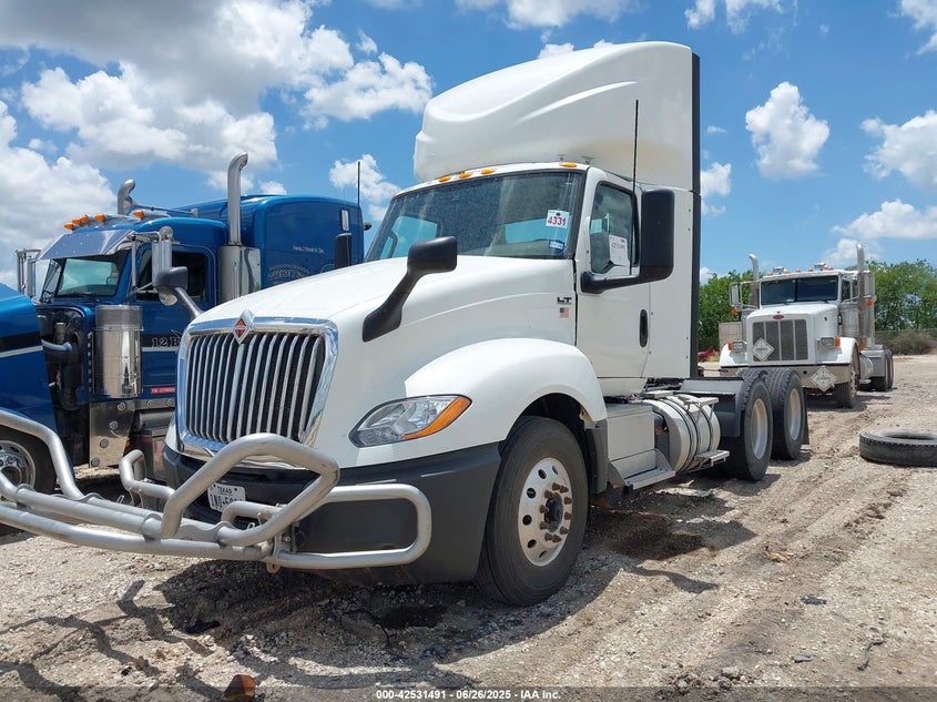 2019 International Lt 3HCDZAPR6KL048600 photo #3