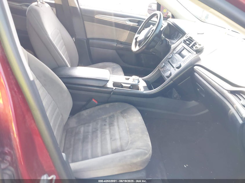 2018 FORD FUSION VIN: 3FA6P0G7XJR275875
