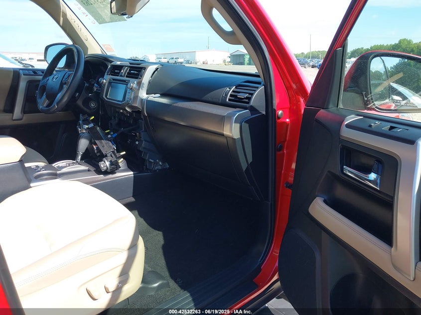 2018 TOYOTA 4RUNNER SR5 PREM/LTDL/TRAIL/TRD - JTEBU5JR2J5548802