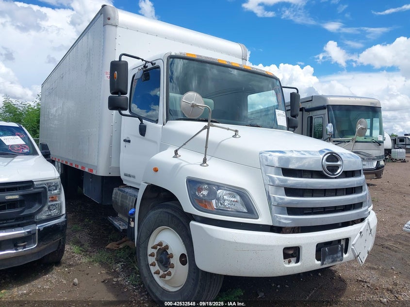 2017 Hino 268/338 null null diesel 5PVNV8JV7H4S56561 photo #1