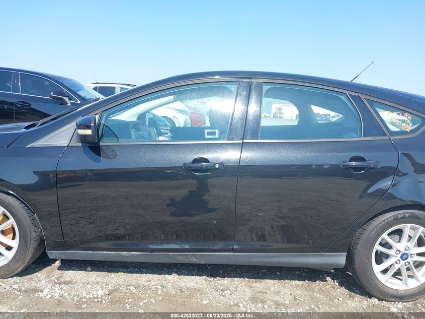 2015 FORD FOCUS SE - 1FADP3K29FL202412