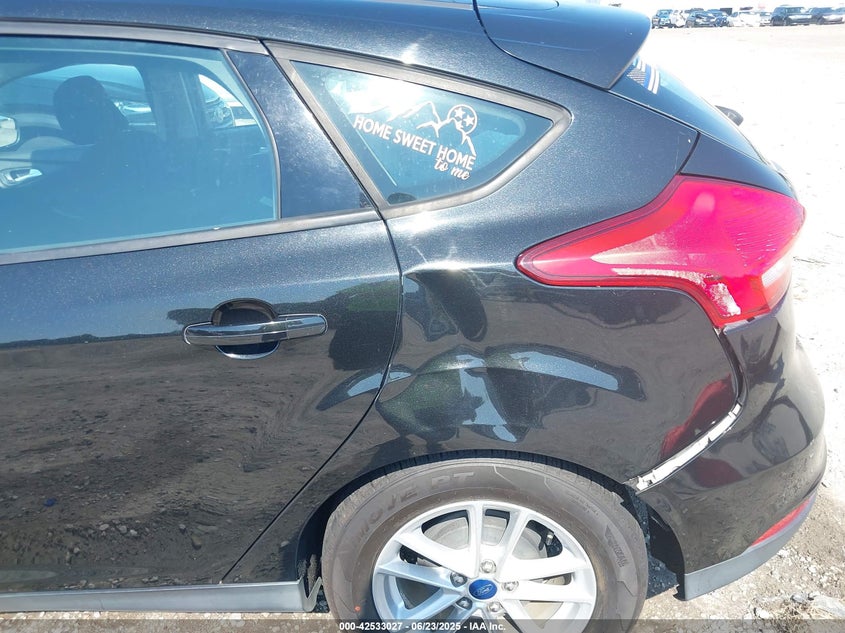 2015 FORD FOCUS SE - 1FADP3K29FL202412