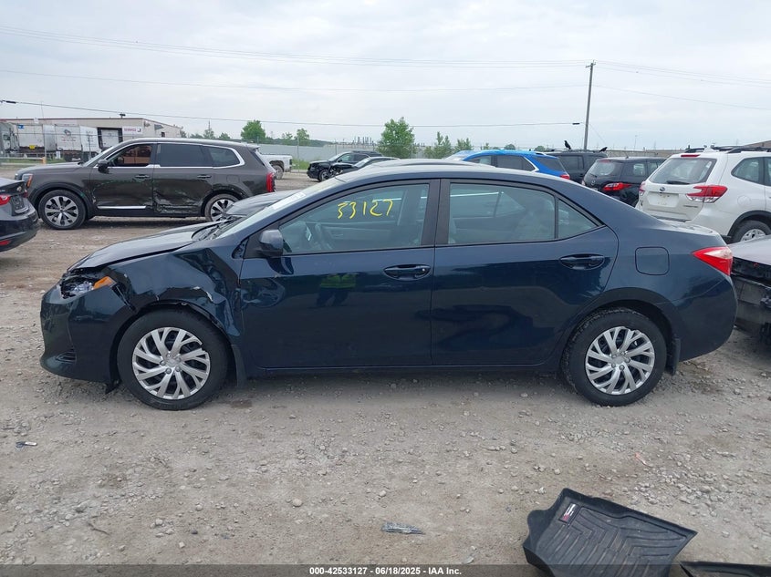 2017 TOYOTA COROLLA LE - 2T1BURHEXHC770550