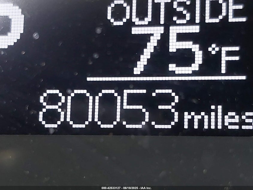 2017 TOYOTA COROLLA LE - 2T1BURHEXHC770550