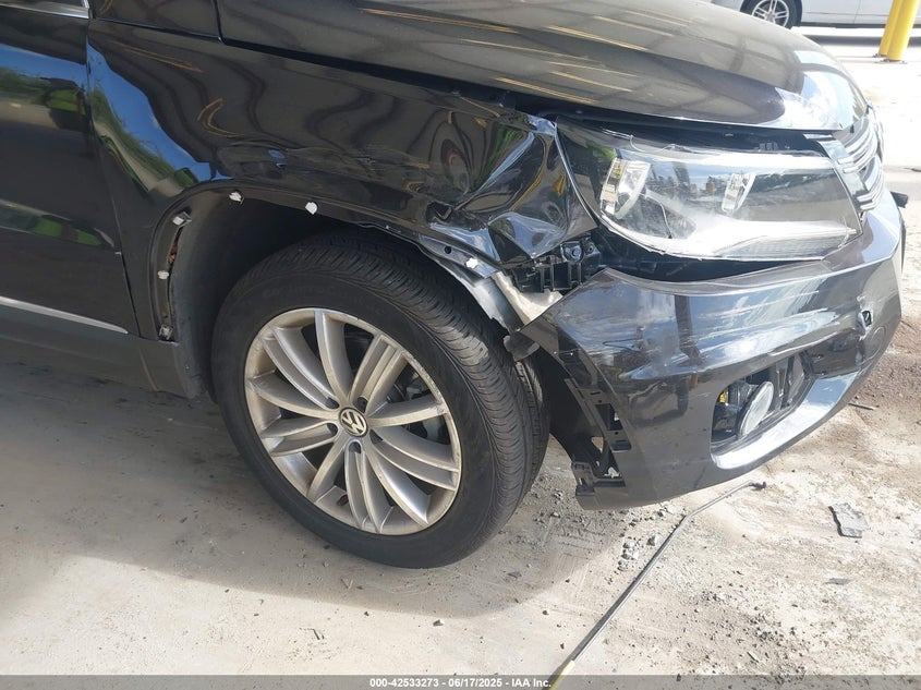 2015 VOLKSWAGEN TIGUAN SE - WVGBV7AX6FW555101