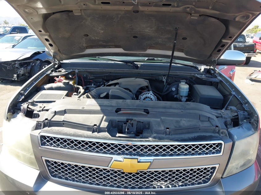 2009 Chevrolet Tahoe Ltz VIN: 1GNFC33049R138302 Lot: 42533296