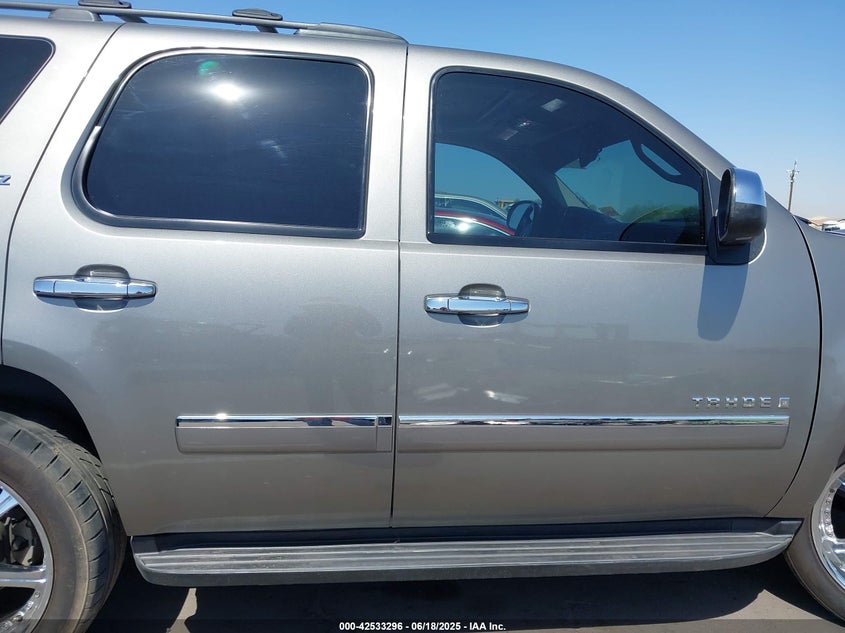 2009 Chevrolet Tahoe Ltz VIN: 1GNFC33049R138302 Lot: 42533296