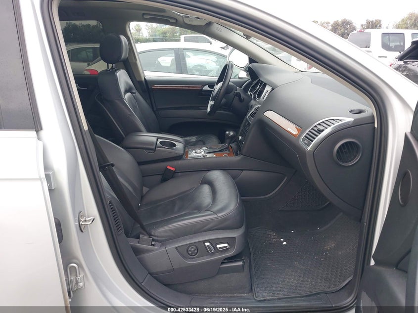 2014 AUDI Q7 VIN: WA1LGAFE2ED017135