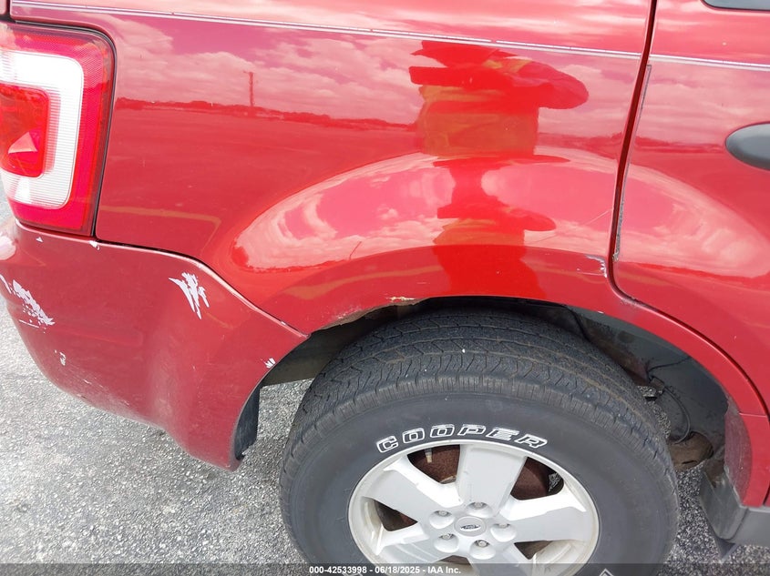 2010 FORD ESCAPE VIN: 1FMCU9D70AKD02578