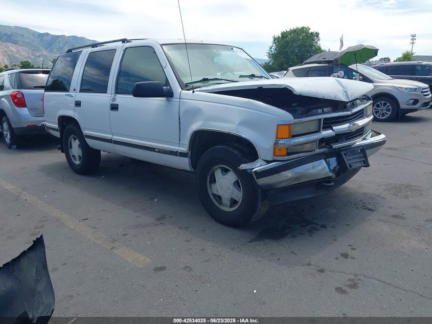 1GNEK13R9VJ444258 1997 Chevrolet Tahoe Ls auction photo 1