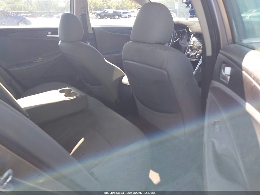 2013 HYUNDAI SONATA GLS - 5NPEB4AC1DH546296