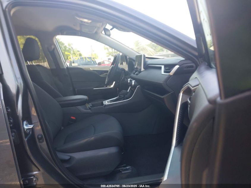 2025 Toyota RAV4 - 2T3F1RFV1SC519833