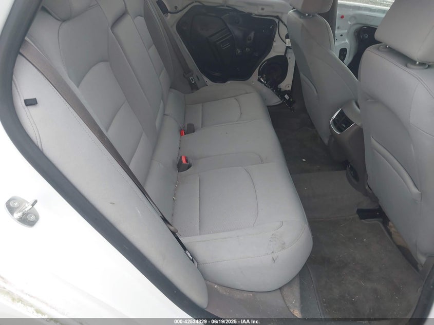 2016 CHEVROLET MALIBU VIN: 1G1ZE5ST2GF316724