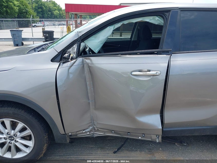 2019 KIA SORENTO VIN: 5XYPG4A37KG438974