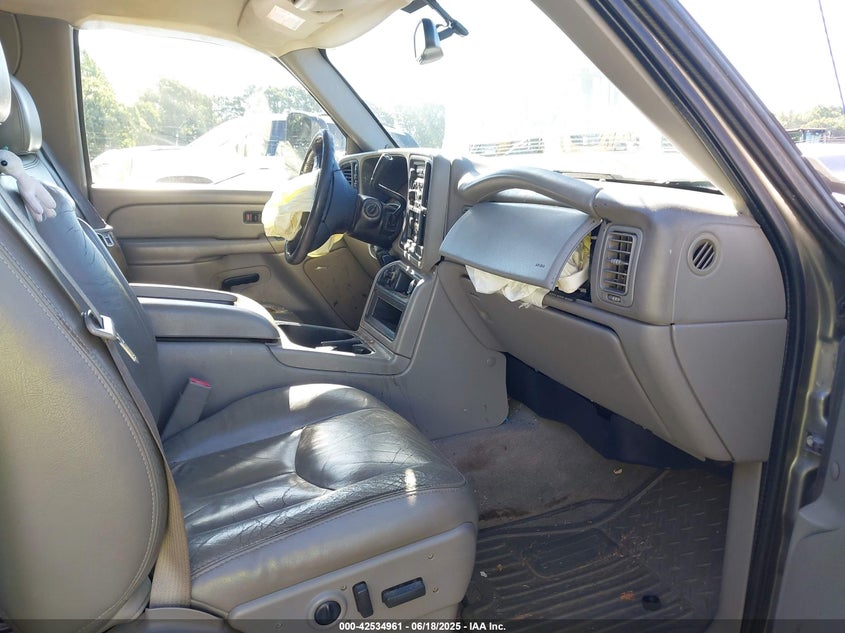2006 CHEVROLET SILVERADO 2500HD VIN: 1GCHK23U66F262778