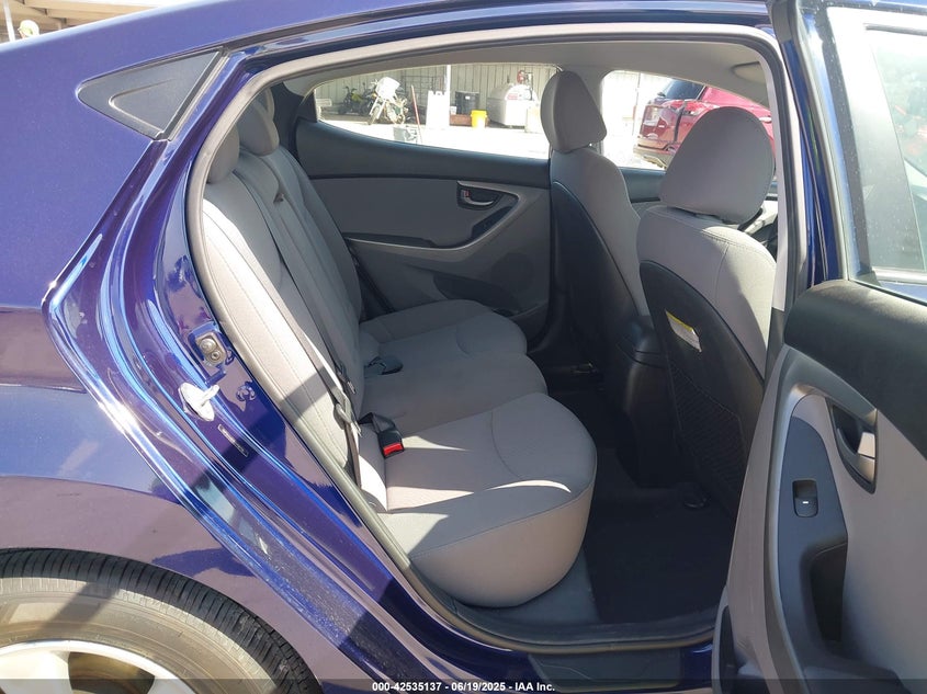 2014 HYUNDAI ELANTRA SE - 5NPDH4AE9EH458755