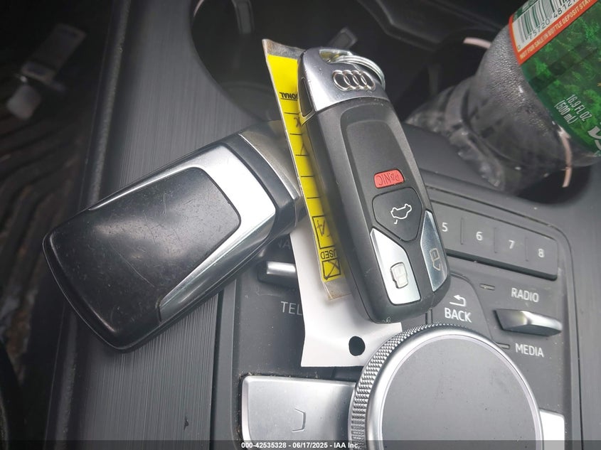 2017 AUDI A4 2.0T PREMIUM WAUENAF42HN040468