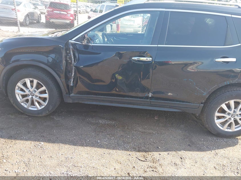 2017 NISSAN ROGUE SV - KNMAT2MV8HP576192