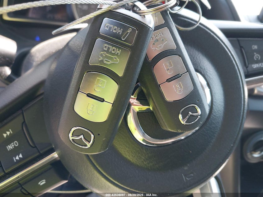 2018 MAZDA MAZDA3 SPORT - 3MZBN1U76JM274435