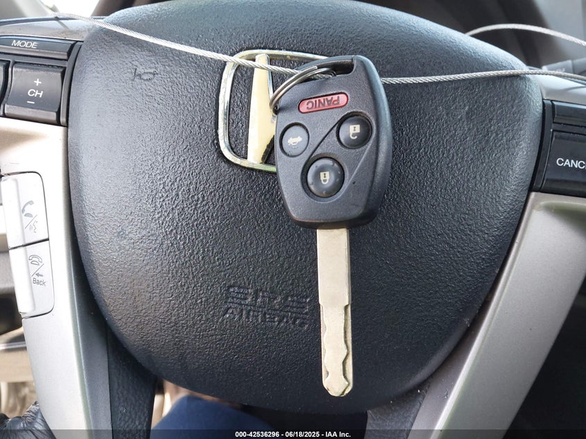 2009 HONDA ACCORD VIN: 1HGCP36889A013904