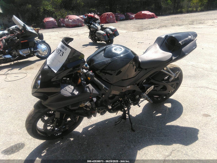 2008 SUZUKI GSX-R1000 - JS1GT77A182107260