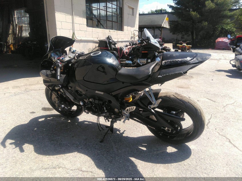 2008 SUZUKI GSX-R1000 - JS1GT77A182107260