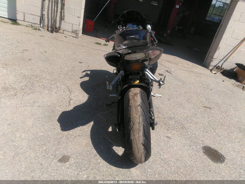 2008 SUZUKI GSX-R1000 - JS1GT77A182107260