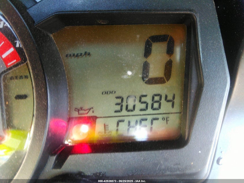 2008 SUZUKI GSX-R1000 - JS1GT77A182107260