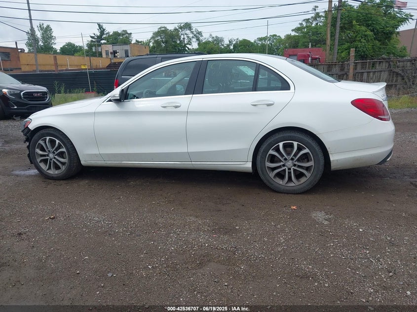 2015 MERCEDES-BENZ C 300 4MATIC/LUXURY 4MATIC/SPORT 4MATIC - 55SWF4KB4FU069880