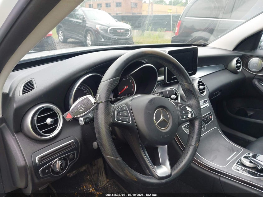 2015 MERCEDES-BENZ C 300 4MATIC/LUXURY 4MATIC/SPORT 4MATIC - 55SWF4KB4FU069880