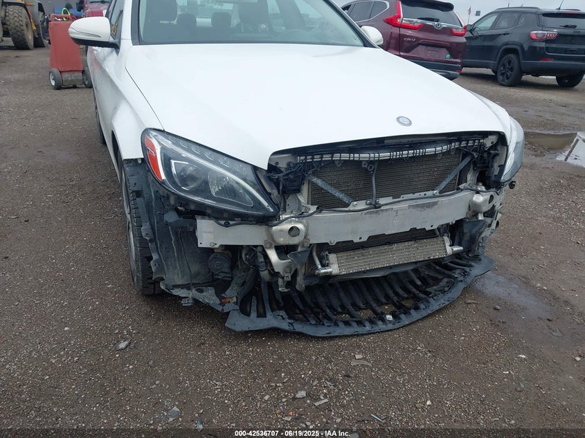 2015 MERCEDES-BENZ C 300 4MATIC/LUXURY 4MATIC/SPORT 4MATIC - 55SWF4KB4FU069880