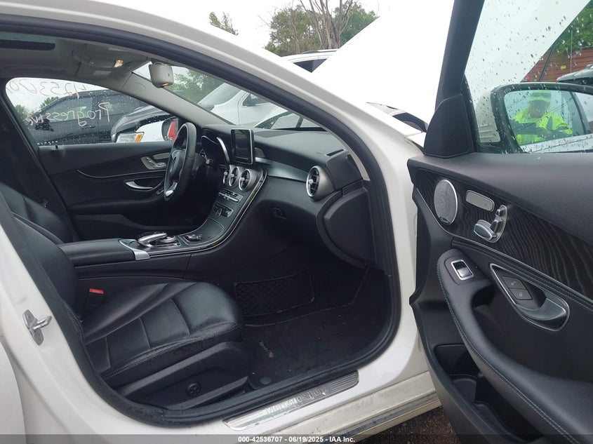 2015 MERCEDES-BENZ C 300 4MATIC/LUXURY 4MATIC/SPORT 4MATIC - 55SWF4KB4FU069880