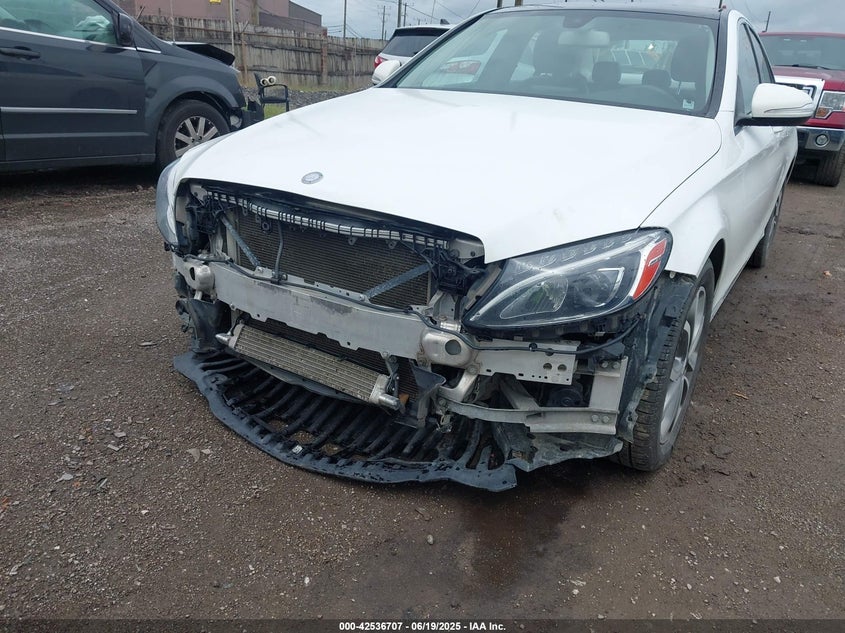 2015 MERCEDES-BENZ C 300 4MATIC/LUXURY 4MATIC/SPORT 4MATIC - 55SWF4KB4FU069880