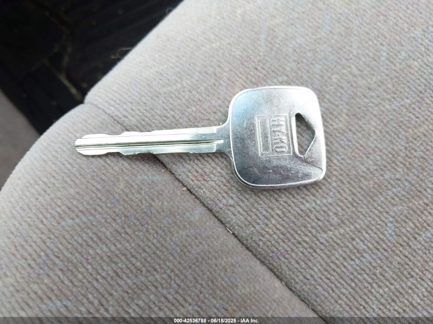 1999 Toyota Camry Le VIN: JT2BG22K4X0371132 Lot: 42536788