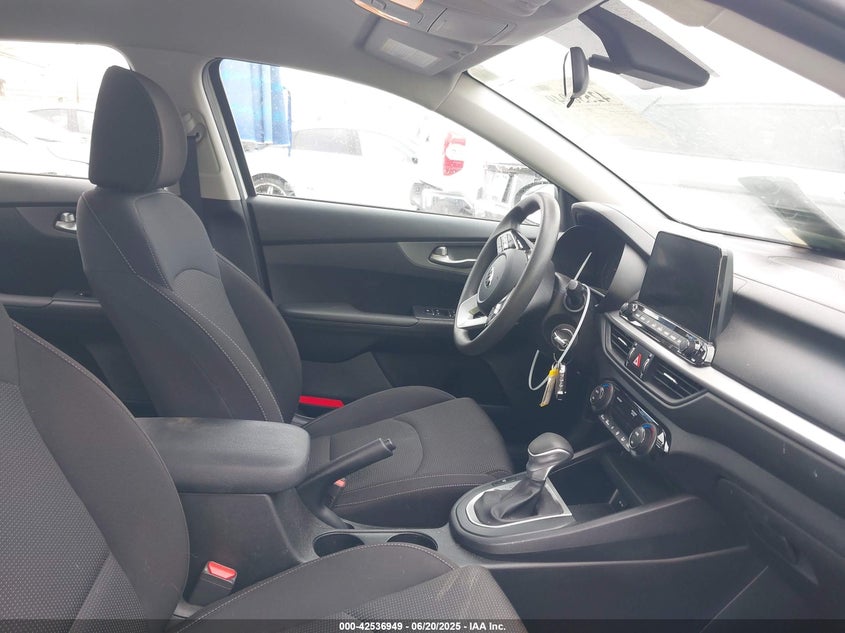 2019 KIA FORTE LXS - 3KPF24ADXKE044580