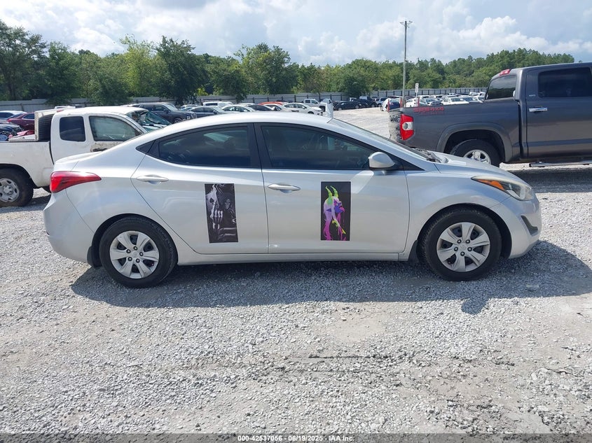 2016 HYUNDAI ELANTRA SE - 5NPDH4AE3GH777006