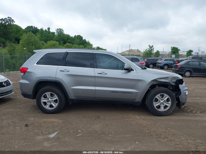 VIN 1C4RJFAG4HC835192 2017 JEEP GRAND CHEROKEE LAREDO 4X4