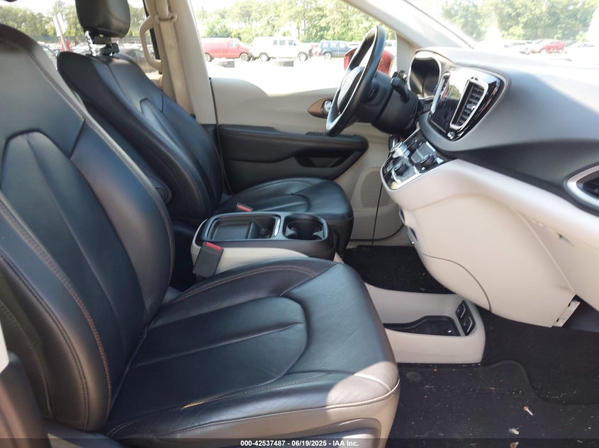 2017 CHRYSLER PACIFICA TOURING-L - 2C4RC1BG9HR519449