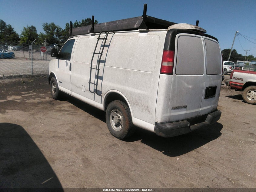 2006 CHEVROLET EXPRESS G3500 VIN: 1GCHG35U261156913