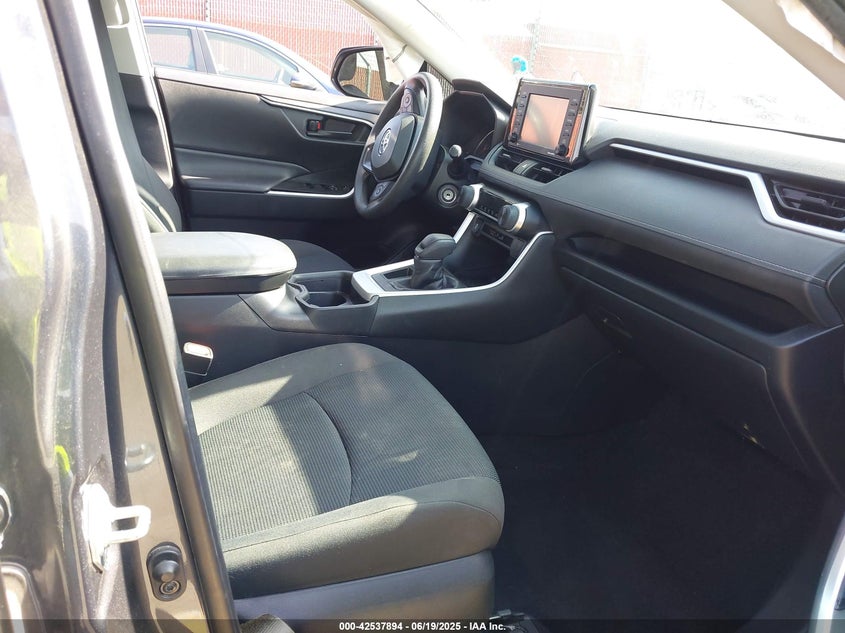 2021 TOYOTA RAV4 LE - 2T3H1RFV7MW107684