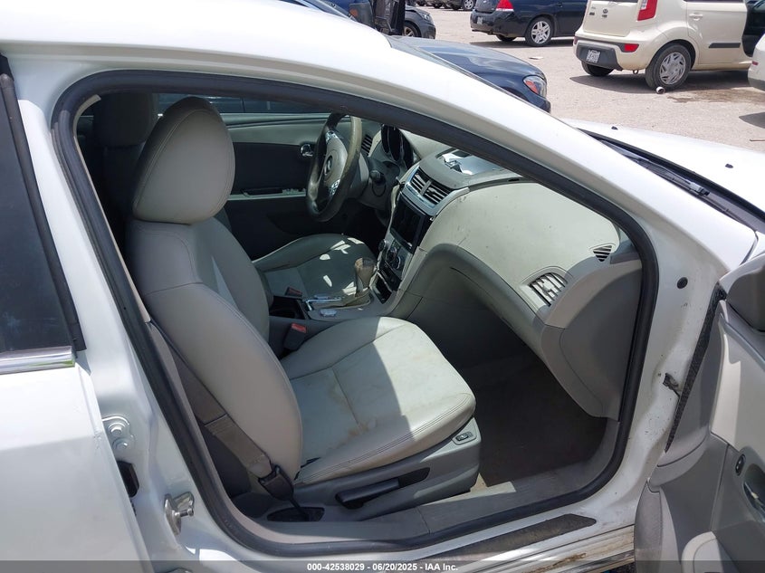 2011 CHEVROLET MALIBU VIN: 1G1ZD5EU3BF146048