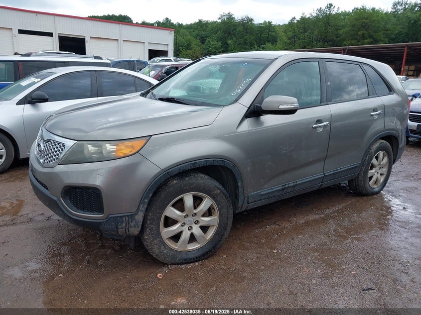 2011 KIA SORENTO VIN: 5XYKT3A17BG067099
