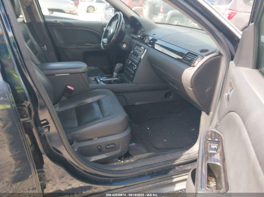 2008 MERCURY SABLE VIN: 1MEHM42W18G617893