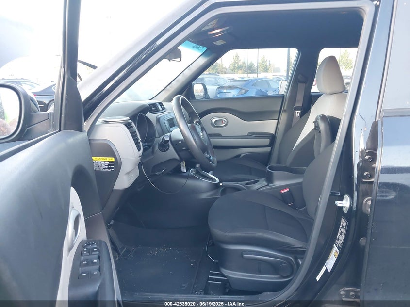 2014 KIA SOUL VIN: KNDJN2A25E7055009