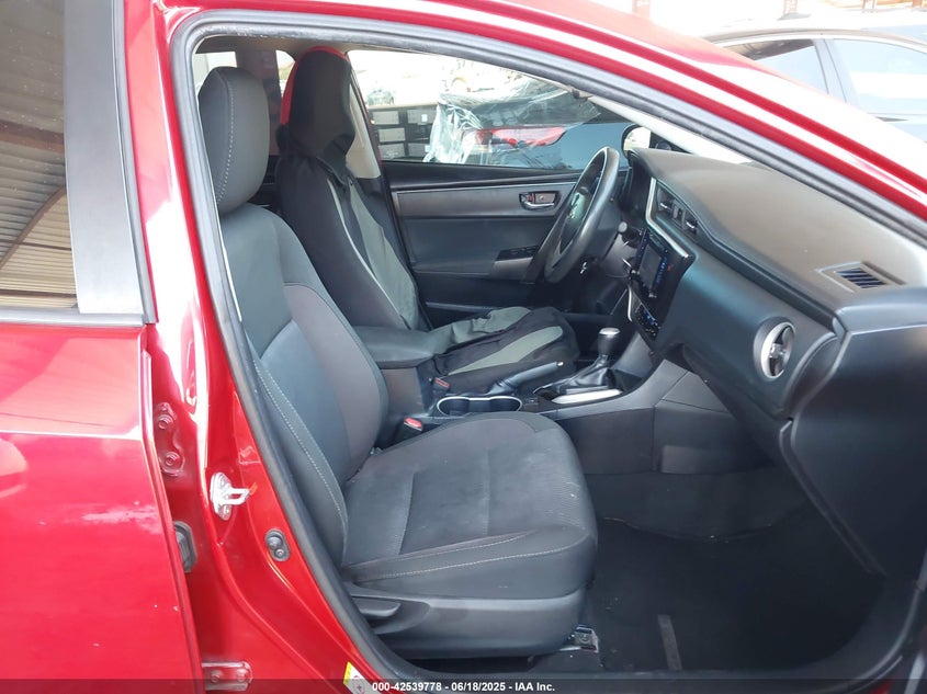 2018 TOYOTA COROLLA LE - 2T1BURHEXJC079072