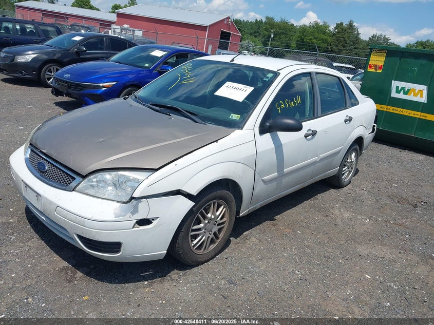 2007 FORD FOCUS VIN: 1FAFP34N47W183106