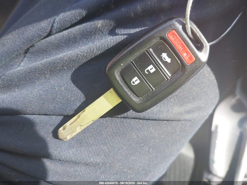2014 HONDA CIVIC VIN: 19XFB2F5XEE020743
