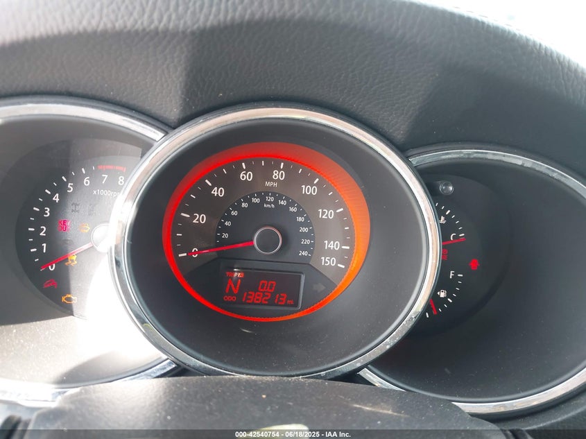 2011 KIA SORENTO VIN: 5XYKW4A29BG128099